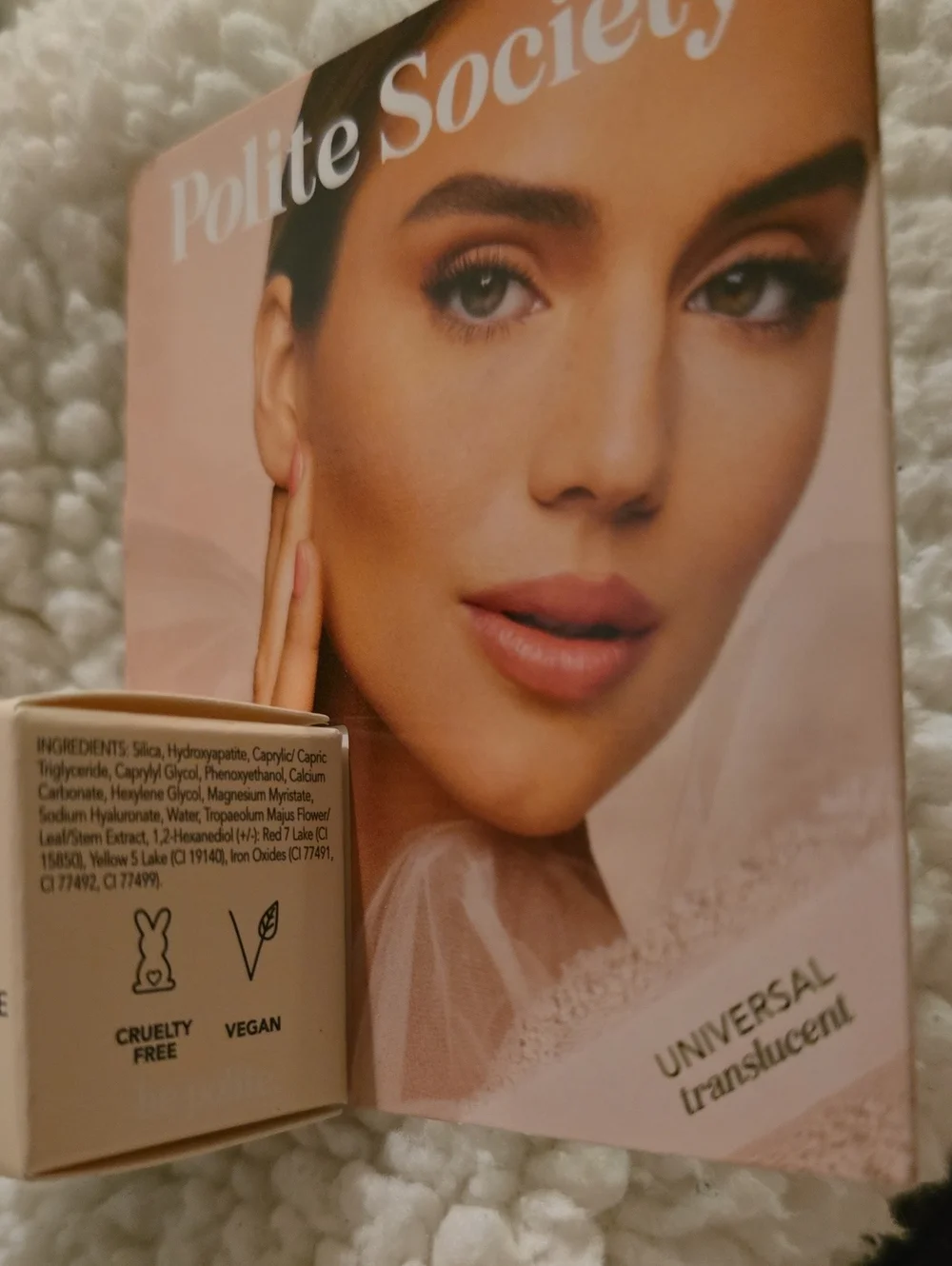 POLITE SOCIETY TRANSLUCENT SETTING POWDER.